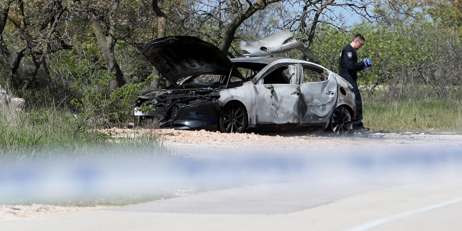 Zadar: Jedna osoba smrtno stradala u požaru automobila u Lovincu