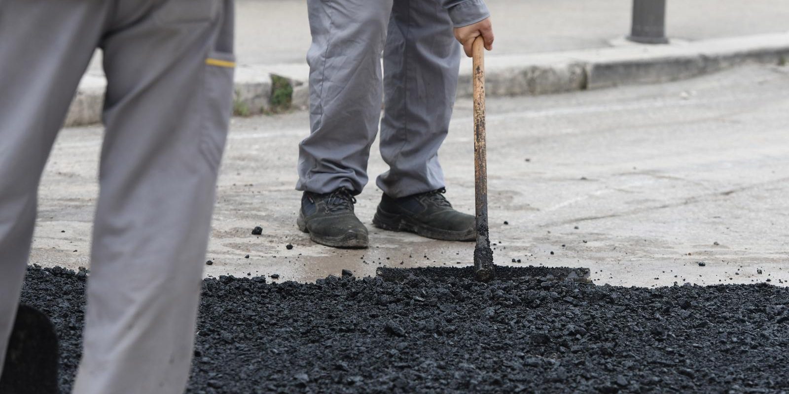U centru Šibenika započelo asfaltiranje jedne od glavnih prometnica