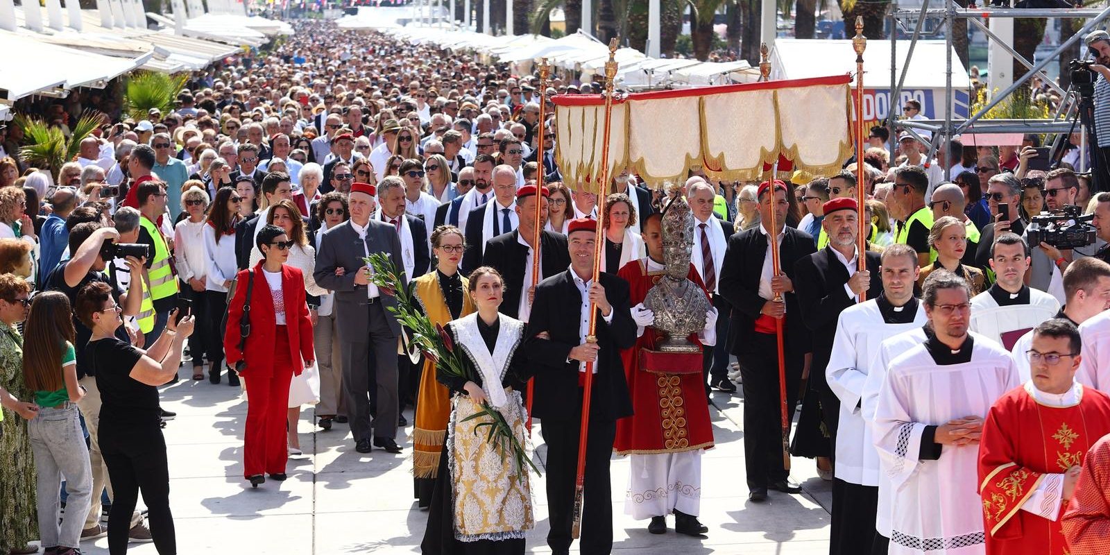 Split na Rivi svečano proslavio svoga zaštitnika sv. Dujma
