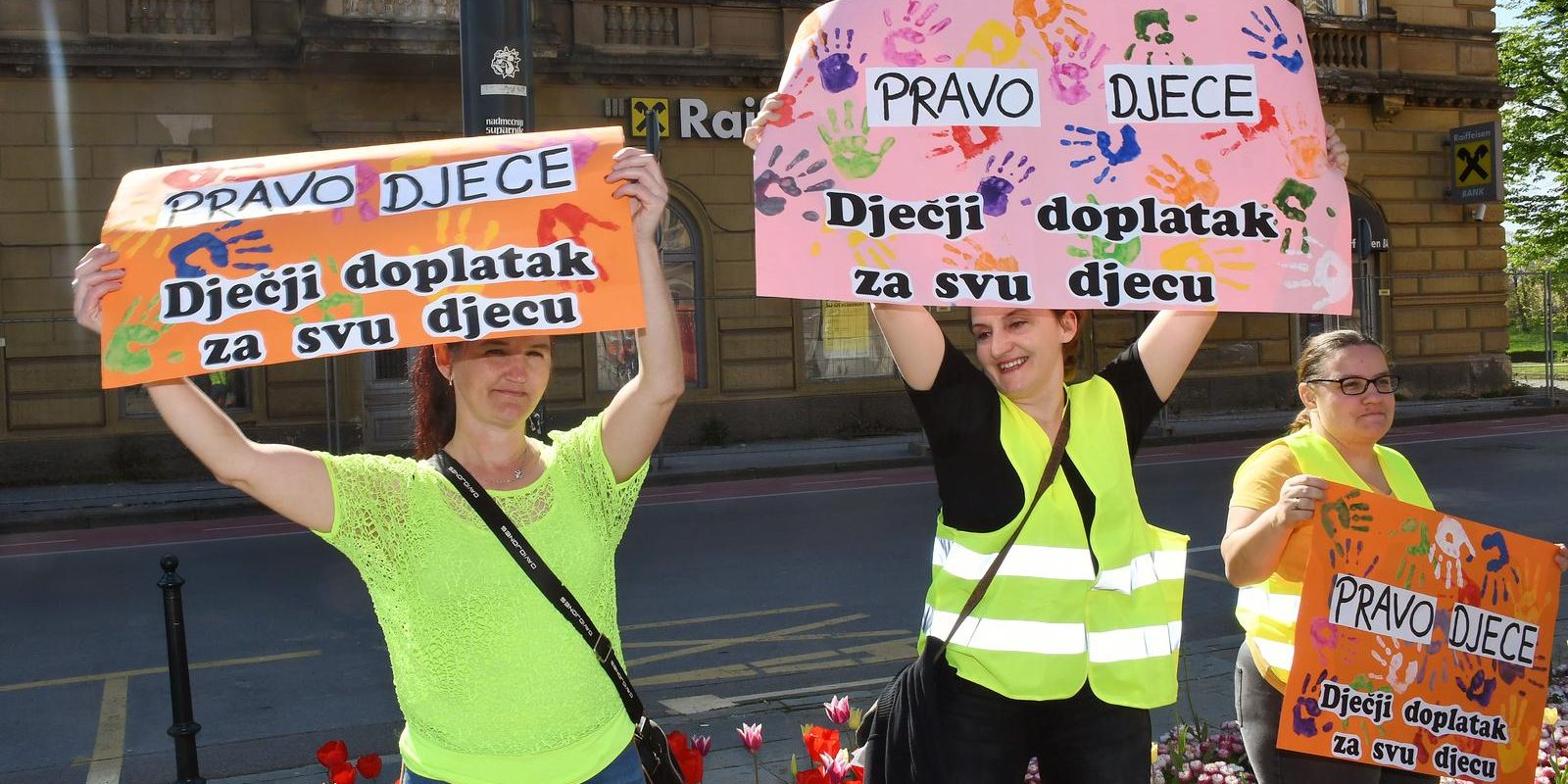 Sisak: Prosvjed inicijative “ZA djecu” – pravo na dječji doplatak za svu djecu