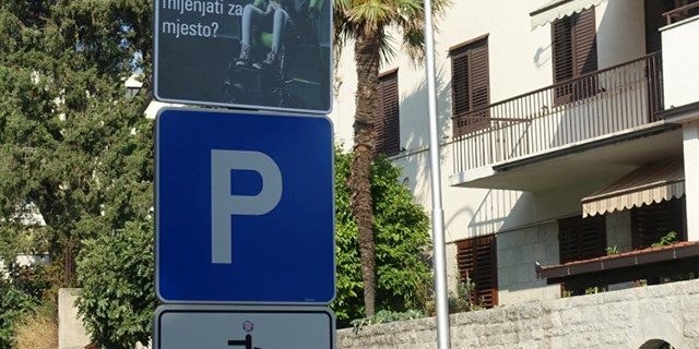 SplitParking-invalidi