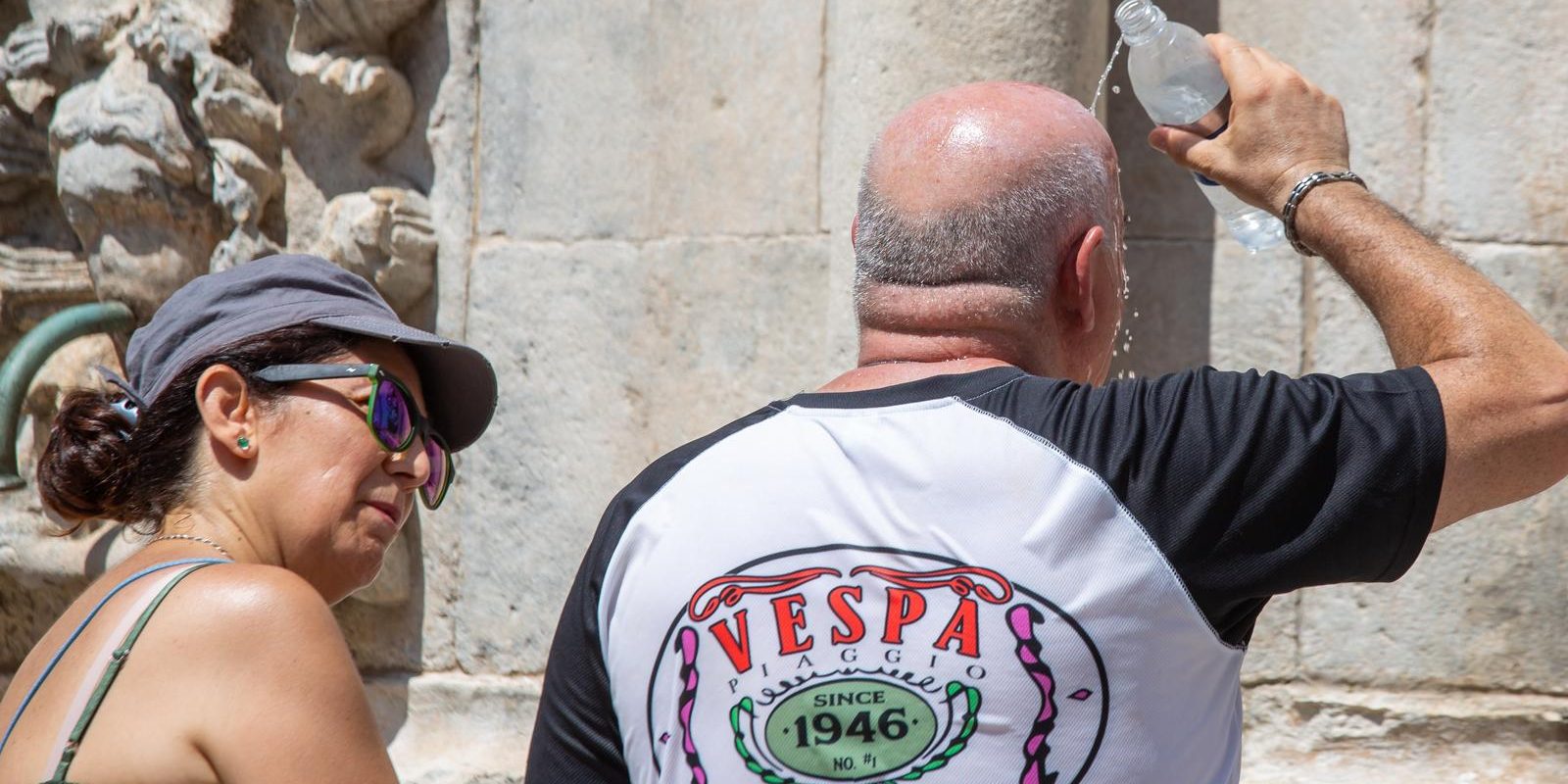 Turisti se u Dubrovniku na razne načine spašavaju od vrućina