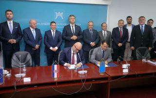 Split: Premijer Plenković na svečanom potpisivanju Ugovora za projekt spojne ceste cvor Vučevica
