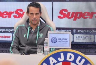 Split: MislavKariglan održao konferenciju za medije uoči utakmice Hajduk – Varaždin