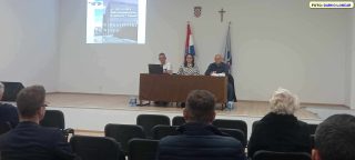 Tribina urbanistički neredi Imotski – izvještaj 021 portal