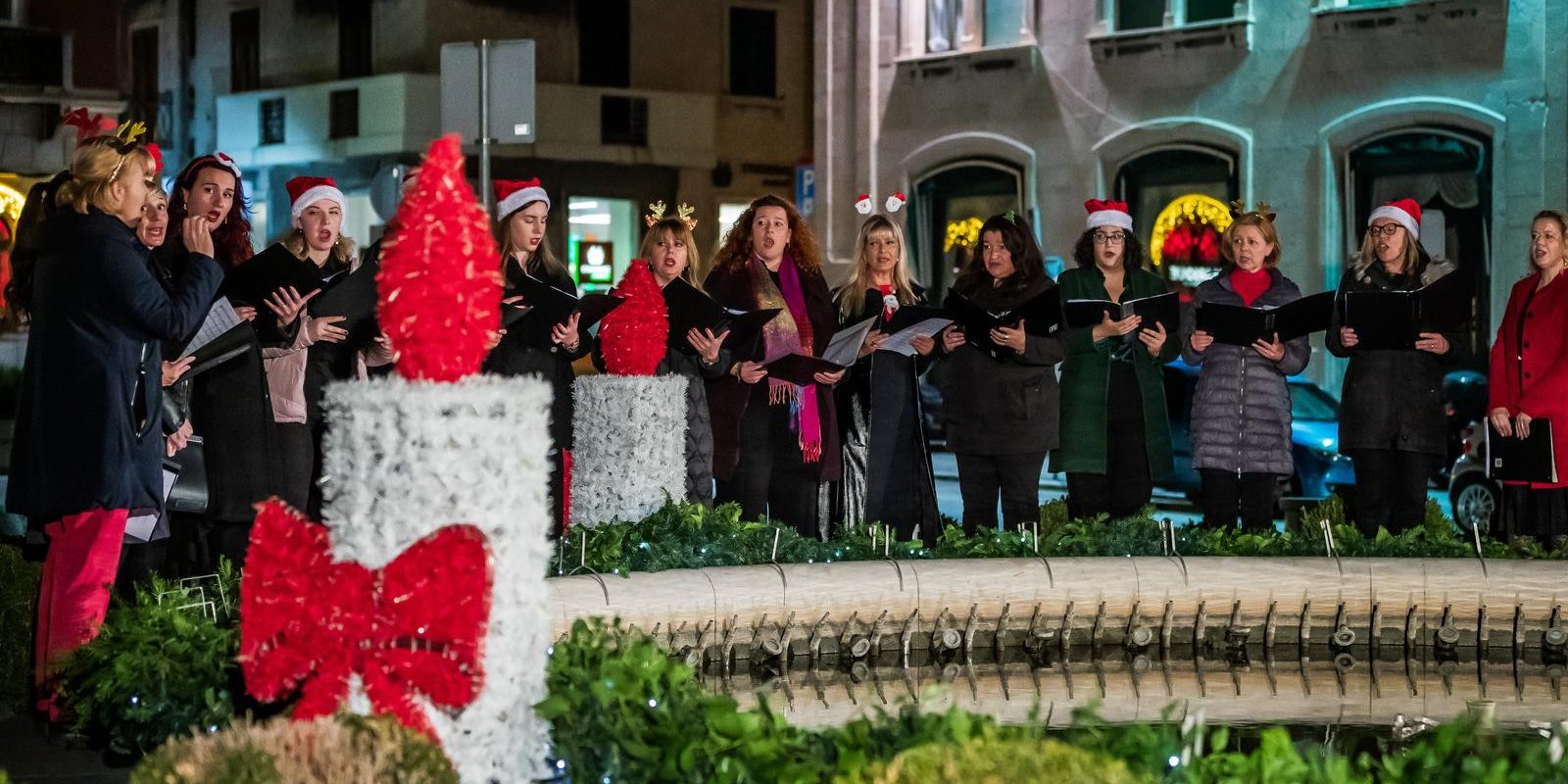 Split: Paljenjem prve adventske svijeće službeno otvoren Splitski Advent