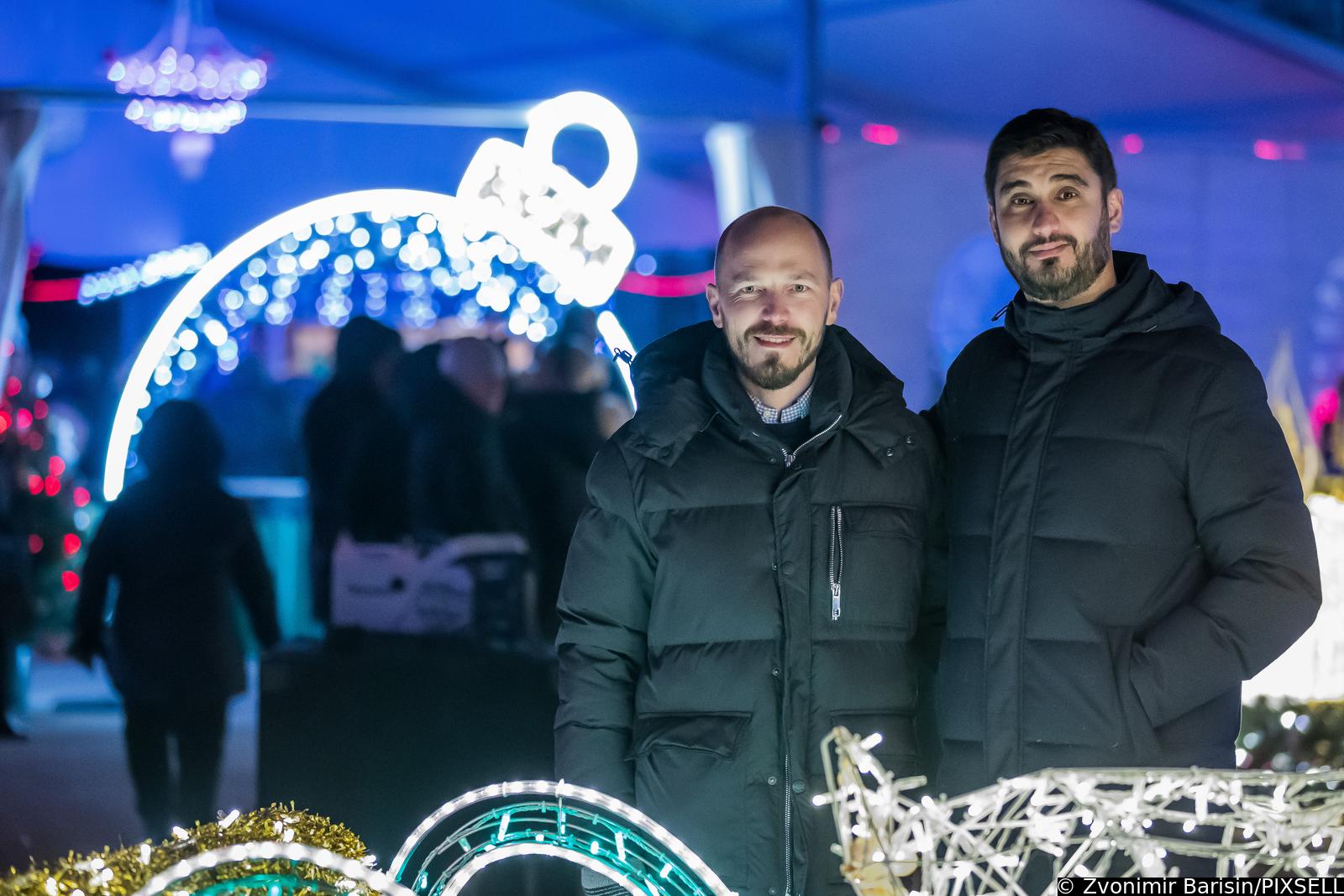 Otvorenje Adventa u malenom mjestu Zmijavci