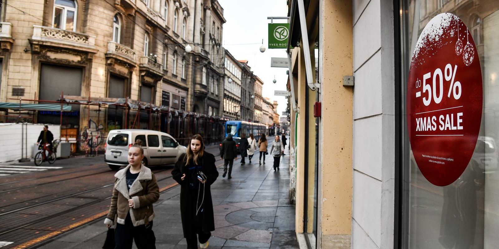 Zagreb: Od danas su počela zimska sezonska sniženja