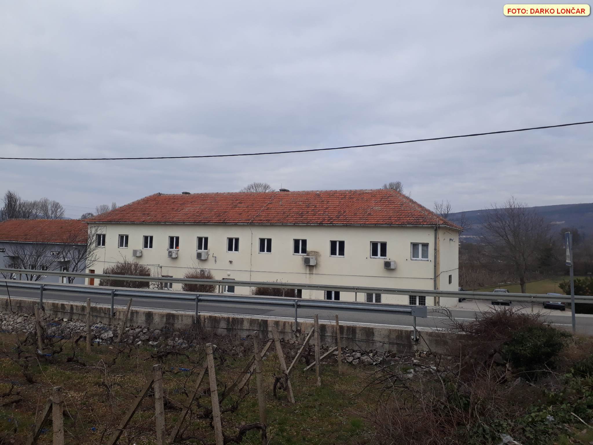 Zgrada općine Podbablje – 021 portal