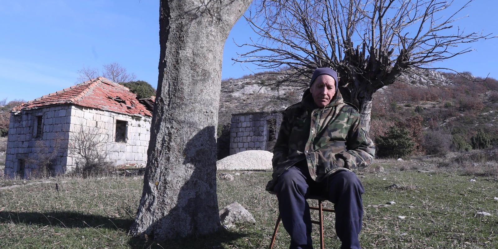 Umirovljenik Zdravko jedini je stanovnik dalmatinskog sela nedaleko od Solina