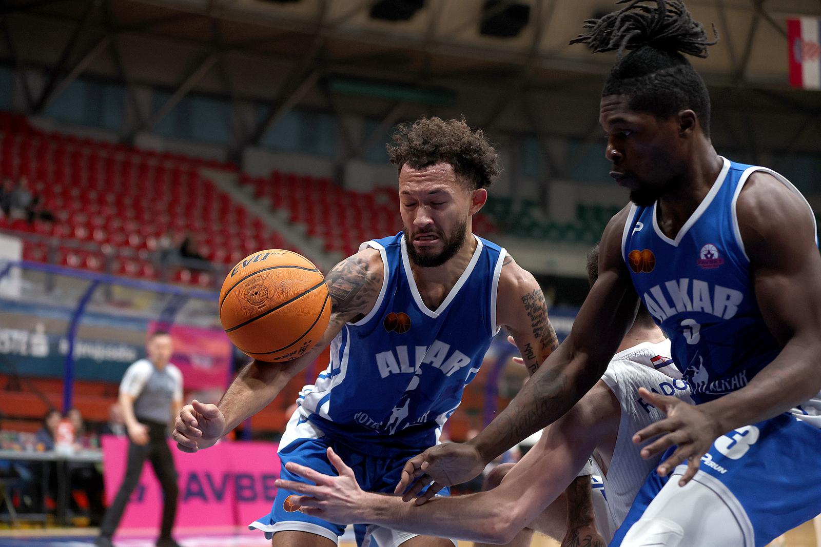 Zagreb: FAVBET Premijer liga, 13. kolo, KK Cibona – KK Alkar