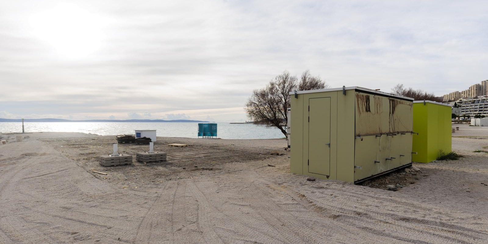 Split: Uklanjaju se ugostiteljski objekti na Žnjanu pred najavljene radove zbog uređenja plaže
