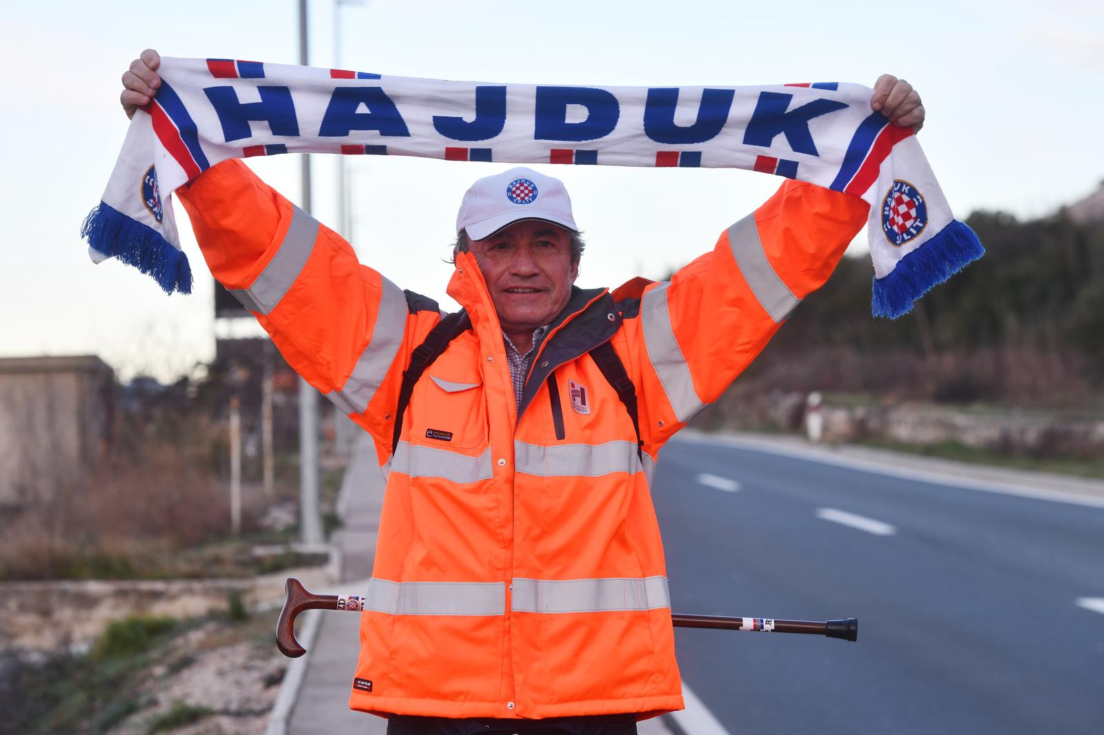 ibenik: Ante Baraba iz Paljuva pjea?i 150 kilometara kao poklon Perii?u zbog povratka u Hajduk