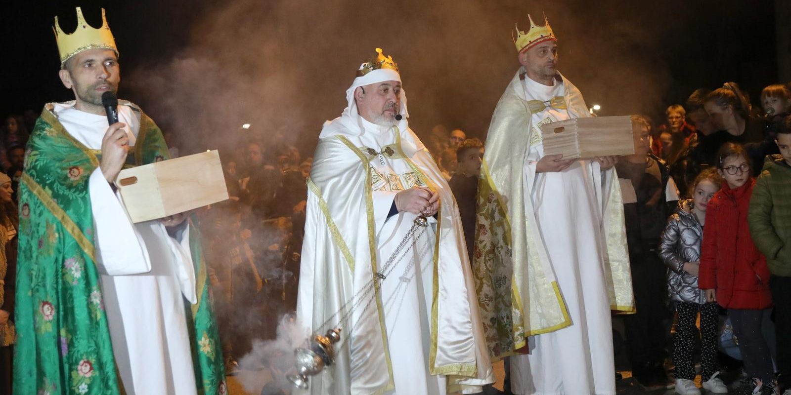 �ibenik: �upljani �upe sv. Petra na Vidicima uprizorili �ive jaslice, prikaz Isusovog ro?enja