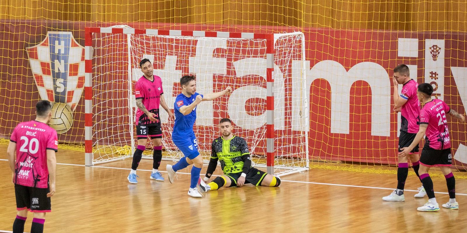 Završnica Kupa Hrvatske u malom nogometu, polufinale, Futsal Pula – Futsal Dinamo