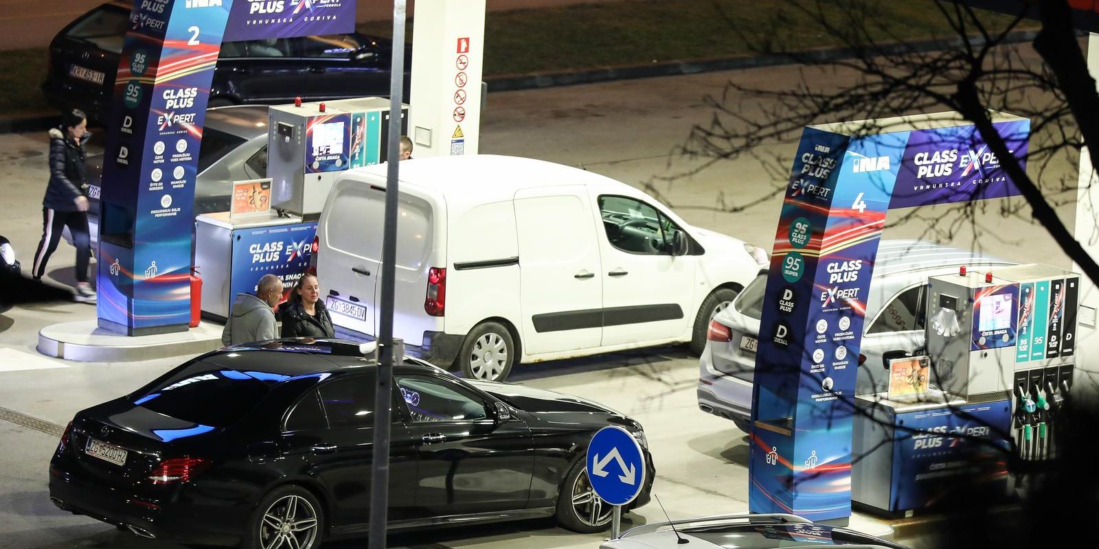 Zagreb: Nema prevelikih gužvi na benzinskim pumpama iako sutra raste cijena goriva
