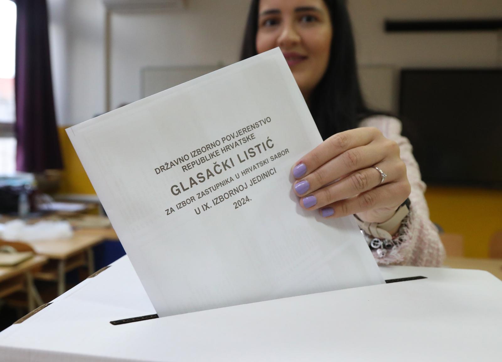 ibenik: Otvorena biralita za izbor zastupnika u Hrvatski sabor