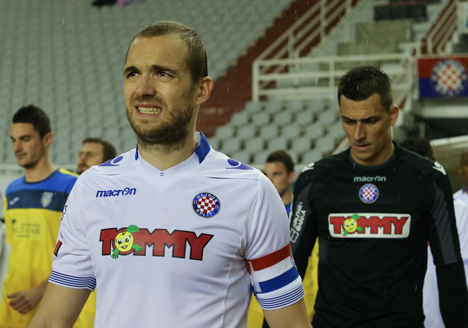 Split: Na terenu natopljenom kiom odigrana utakmica HNK Hajduk – NK Inter Zaprei?