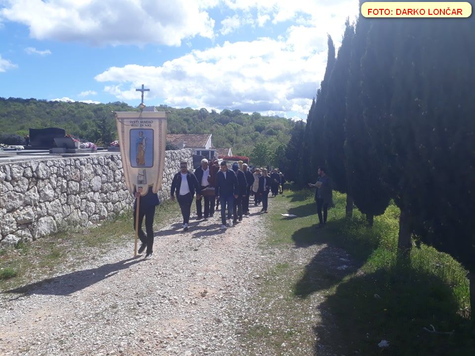 Procesija sv Marka2 Podbablje – 021 portal