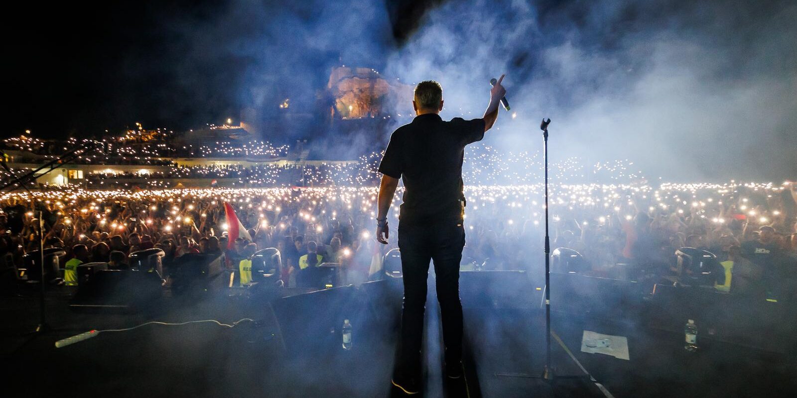 Koncert “Imotski ne zaboravi” na kojem nastupaju Bulić, Zečić i Thompson