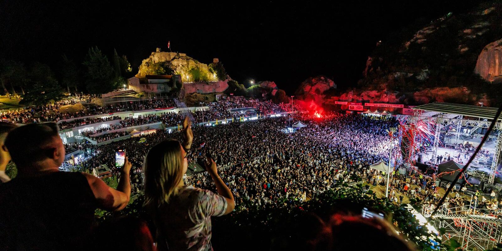 Koncert “Imotski ne zaboravi” na kojem nastupaju Bulić, Zečić i Thompson