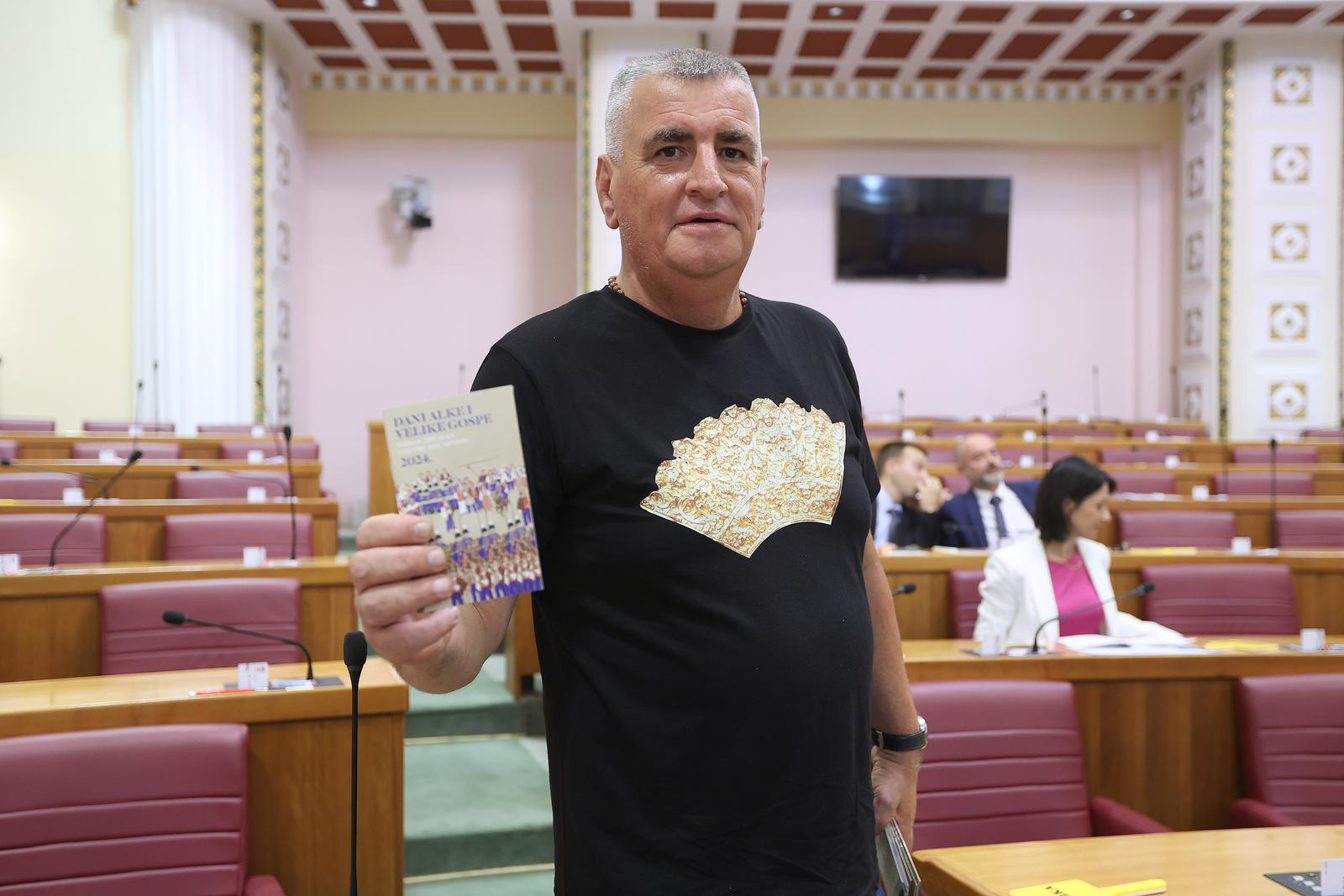 Zagreb: U Saboru izjašnjavanje o podnesenim amandmanima