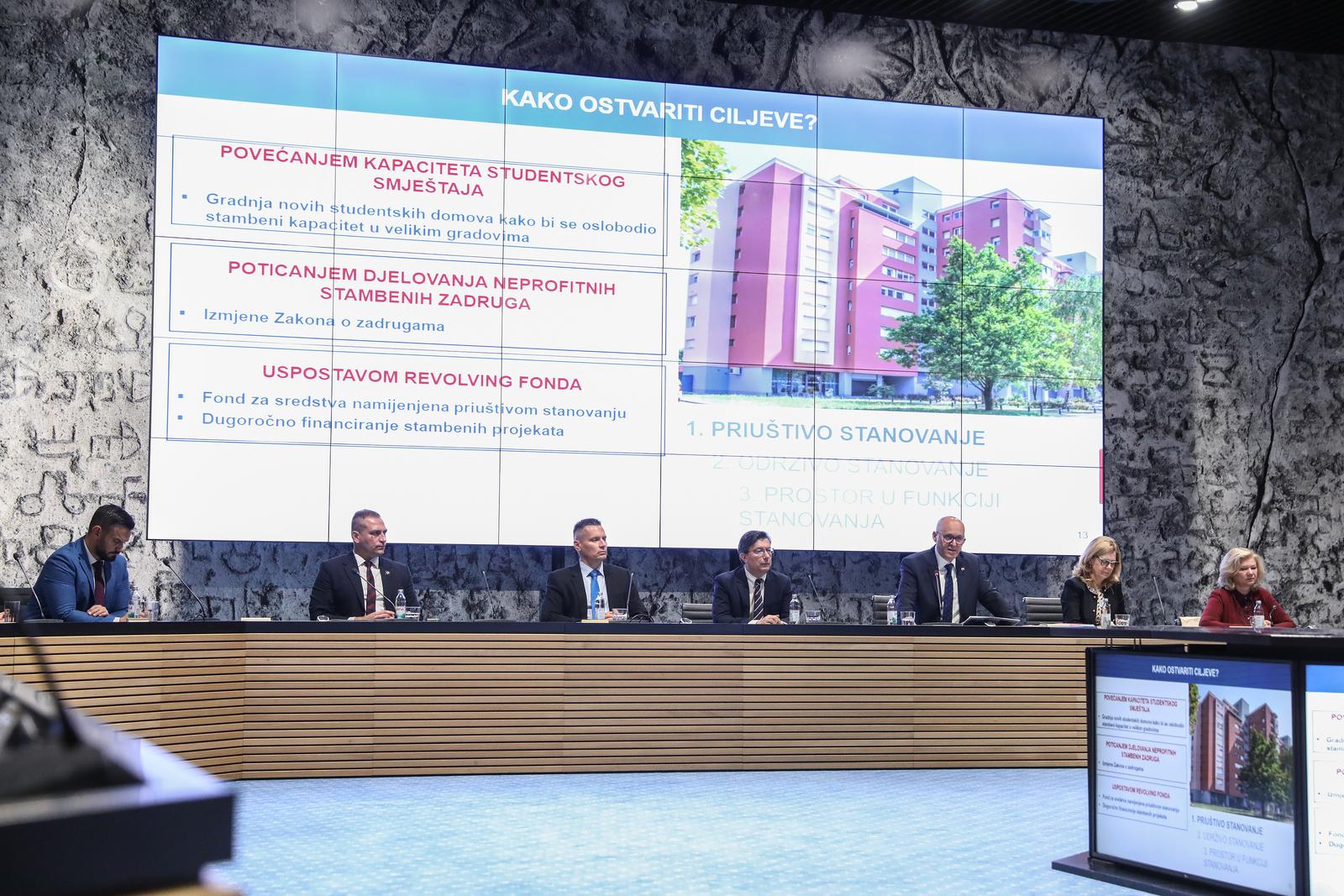 Zagreb: Branko Bačić predstavio je Nacionalni plan stambene politike Republike Hrvatske do 2030. godine
