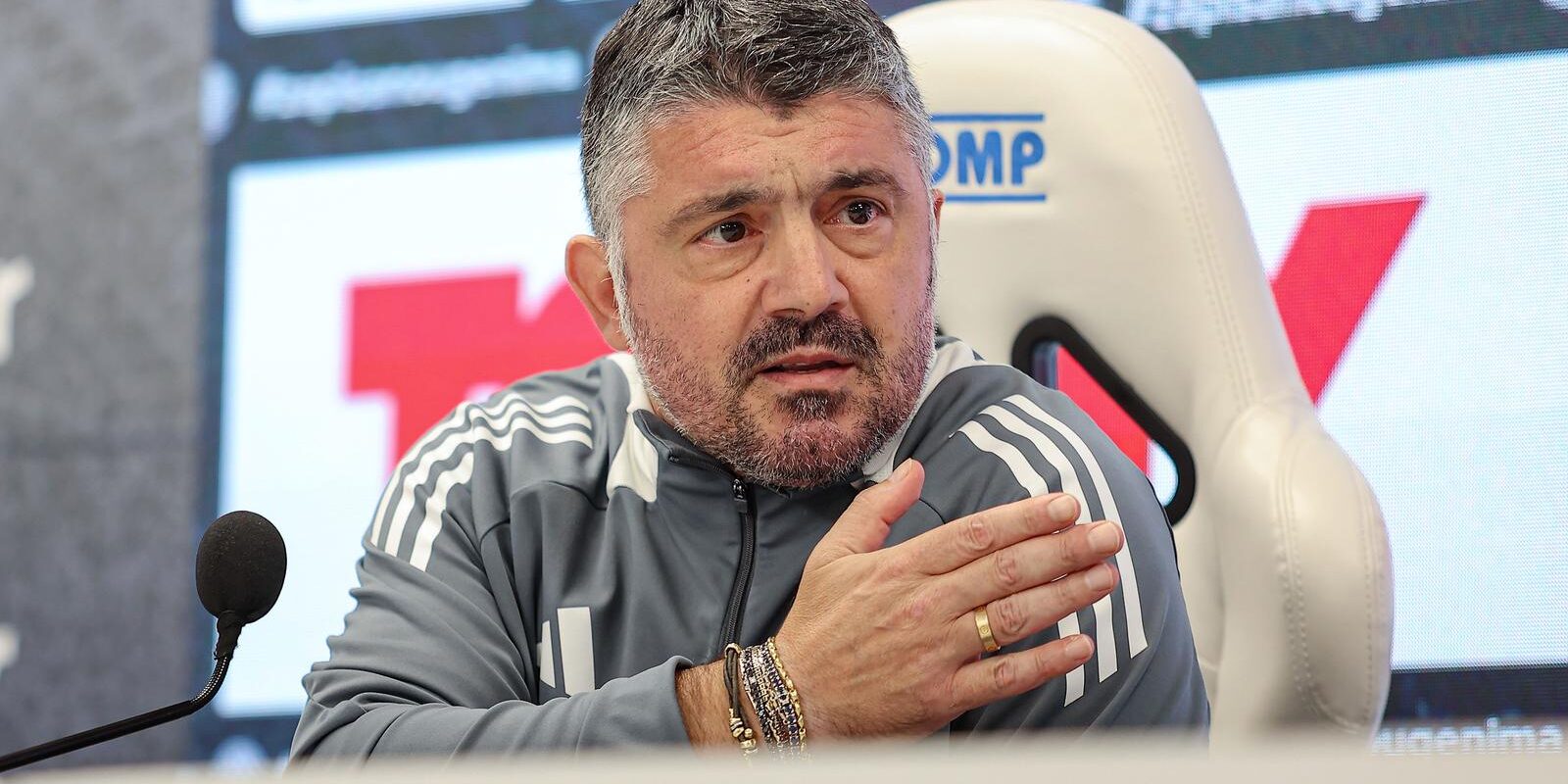 Split: Gattuso počastio novinare, a oni njega iznenadili poklonom