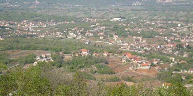 Zmijavci pogled s Todorića Gradine