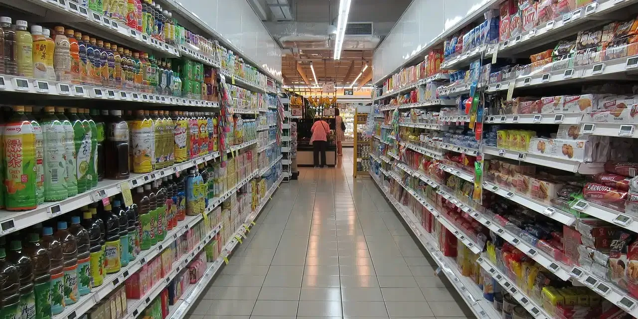 grocery-store-2619380_1280.jpg