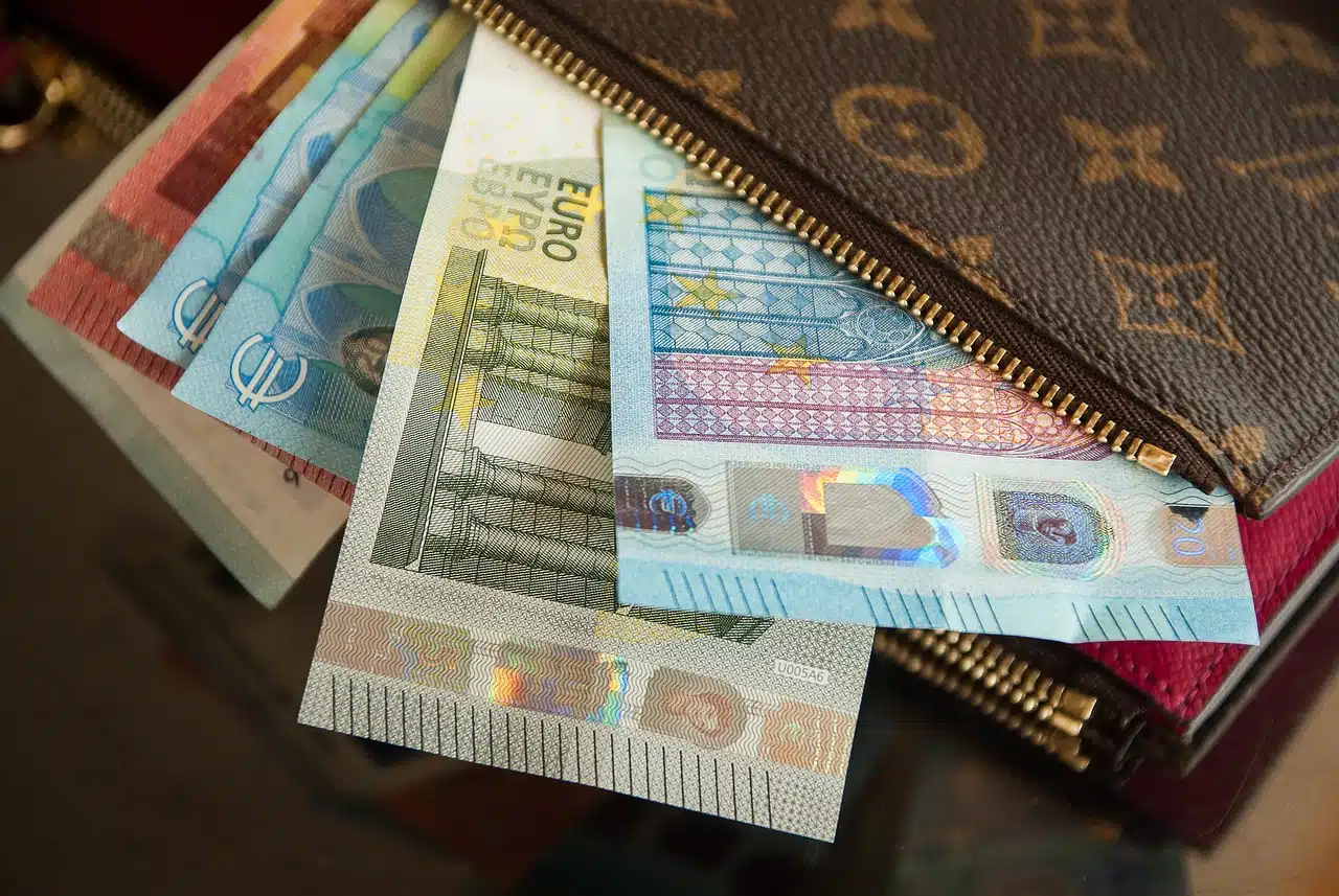 wallet-2302241_1280.jpg