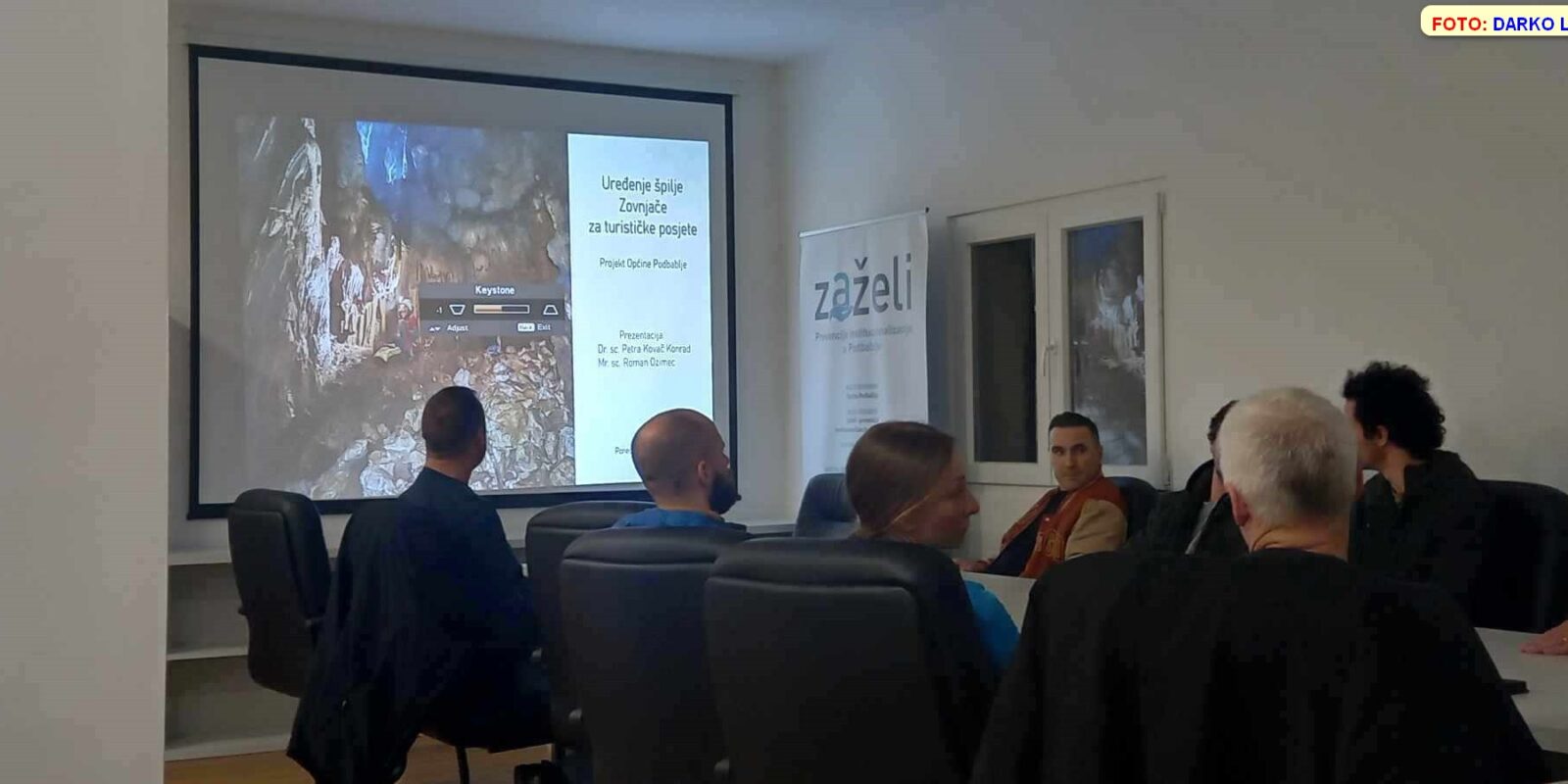 Tribina Zovnjača Podbablje2 – 021 portal