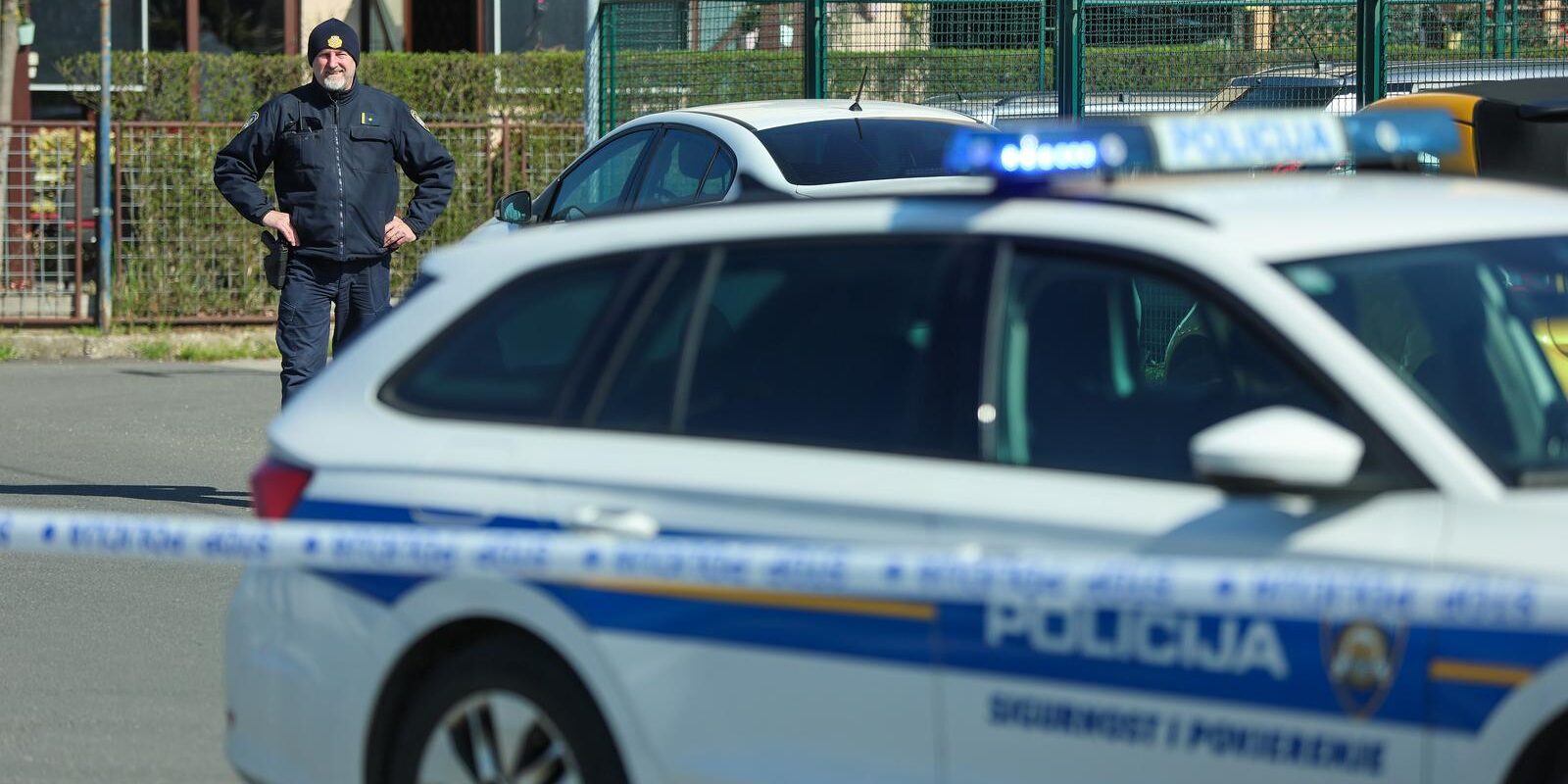 Zagreb: Policijski očevid u Dubravi gdje je jutros došlo do pucnjave