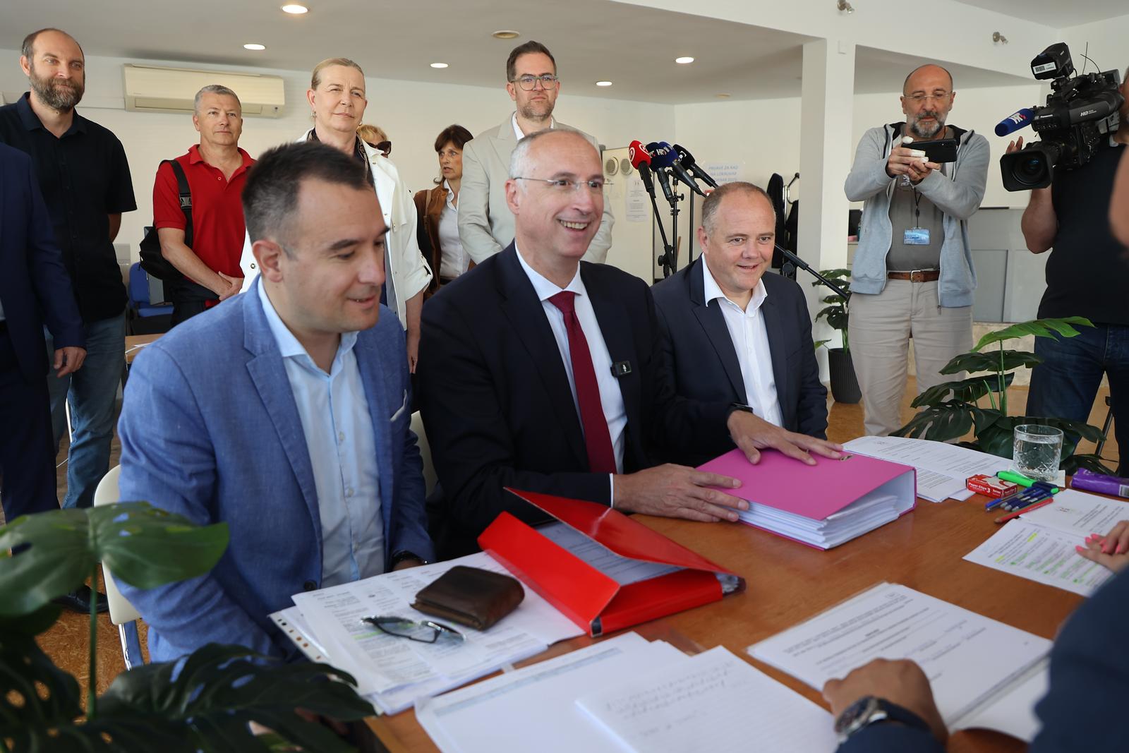Split: Ivica Puljak predao potpise za lokalne izbore