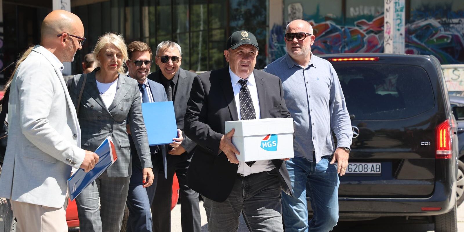 Split: Željko Kerum predao potpise za lokalne izbore