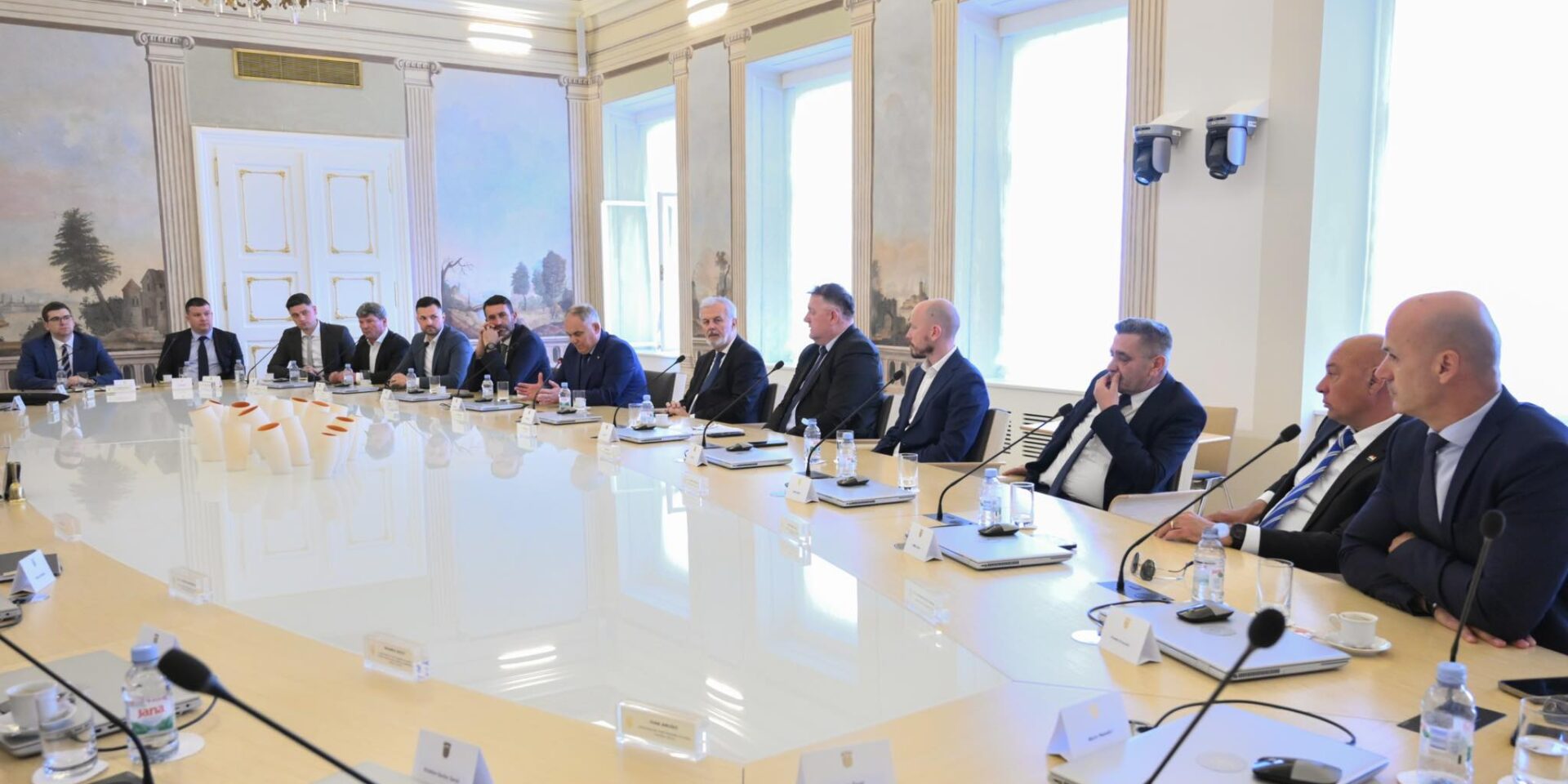 Radni sastanak u Vladi1