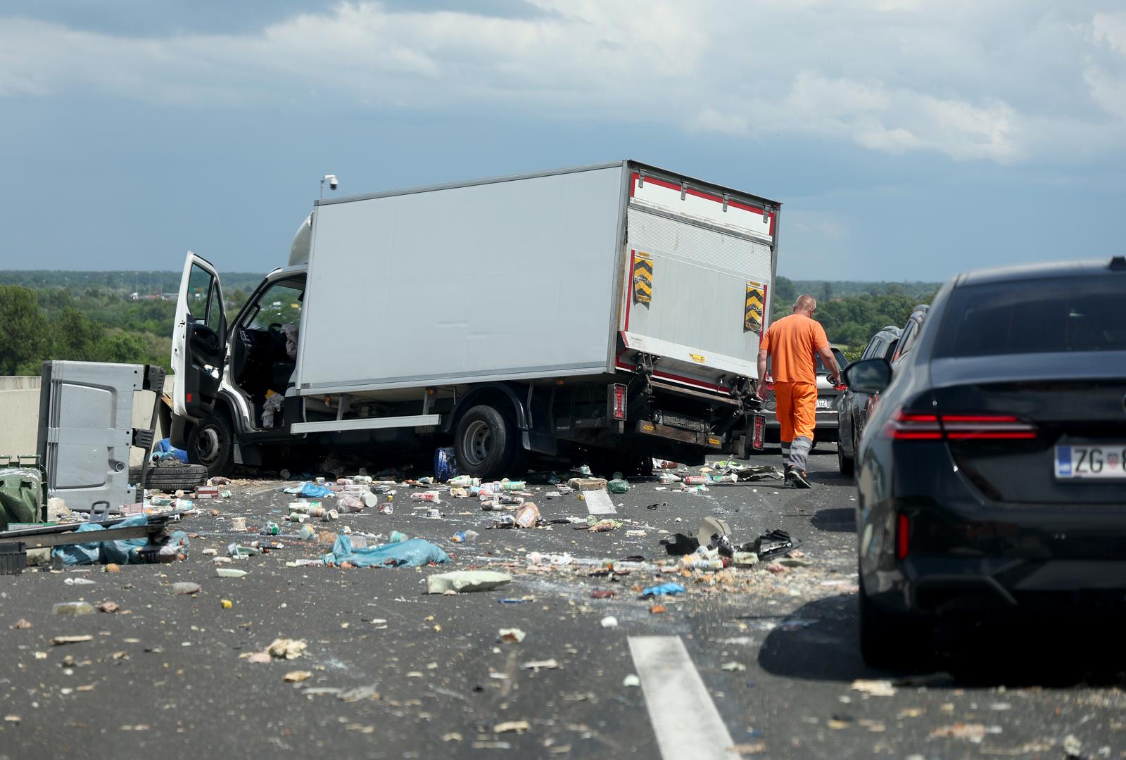Sudar kamiona i kombija na autocesti A1 nekoliko kilometara prije Karlovca