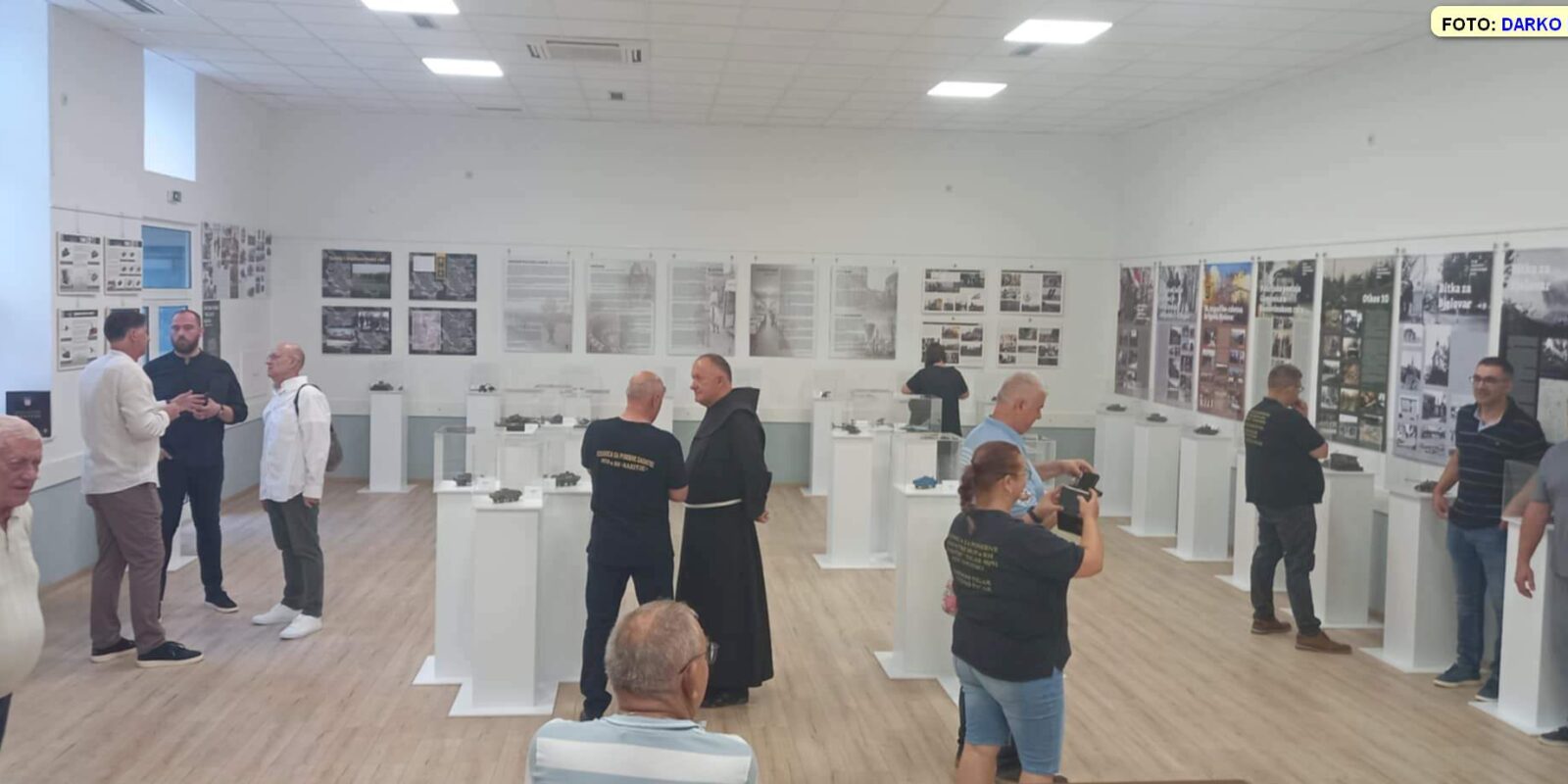 Izložba ratnih eksponata IM1 – 021 portal