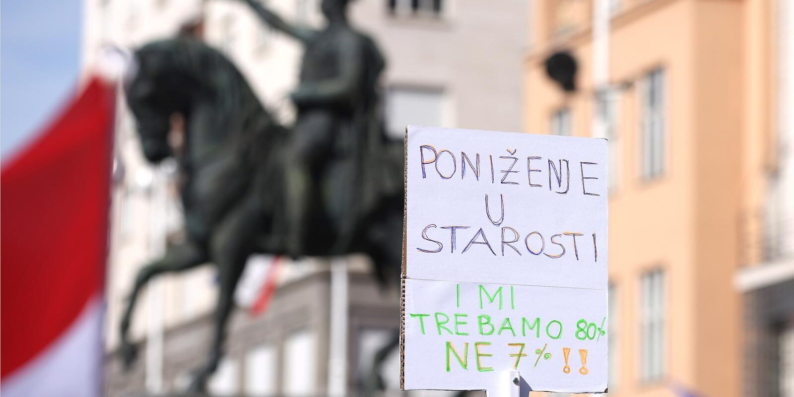 Zagreb: Na Trgu bana Jelačića prosvjedovali umirovljenici