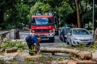 Nevrijeme poharalo Split, vatrogasci imaju pune ruke posla