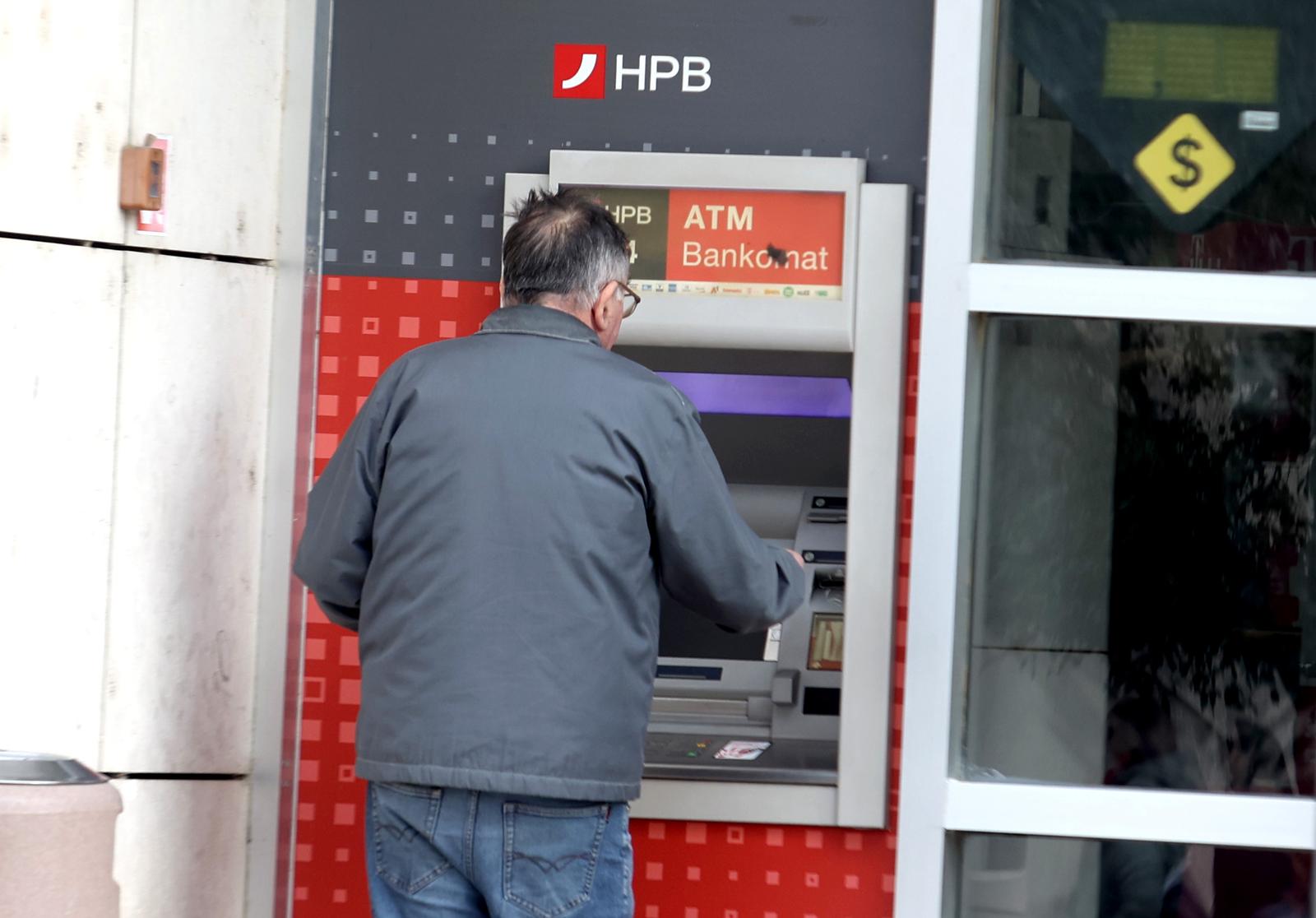 �ibenik: Potro�a?ka platforma “Halo, inspektore” najavila je pro�irenje bojkota na banke