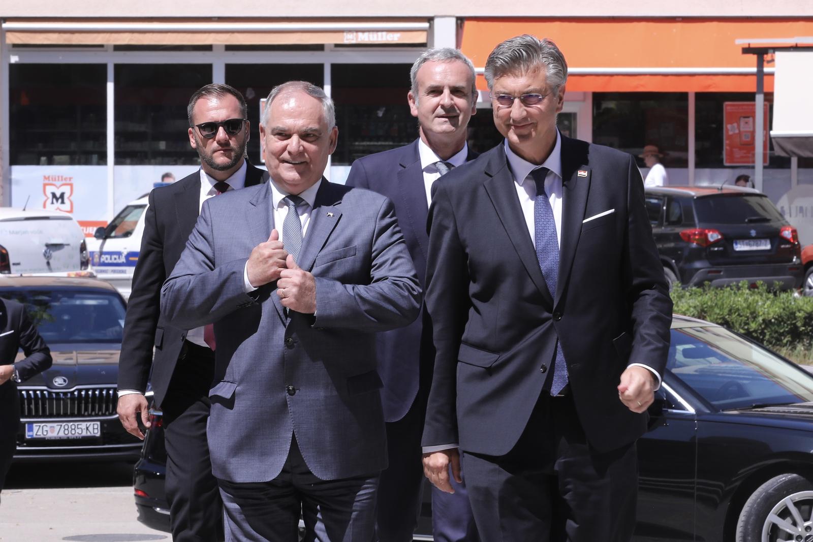 Premijer Plenković tijekom službenog posjeta Splitu susreo se sa županom Blaženkom Bobanom