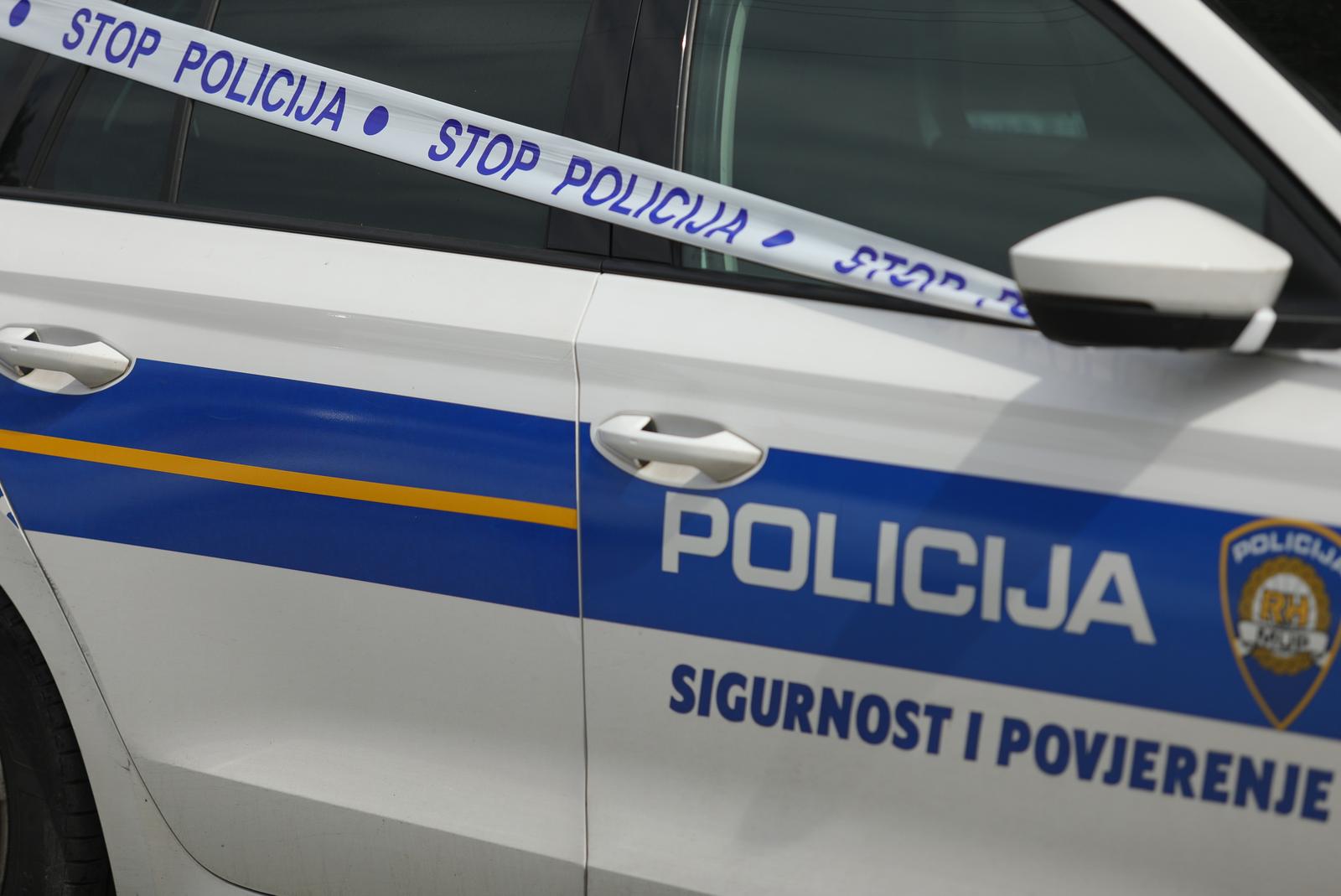 Tenja: Policija i forenzičari u kući žene za koju se sumnja da je ubijena i bačena u septičku jamu