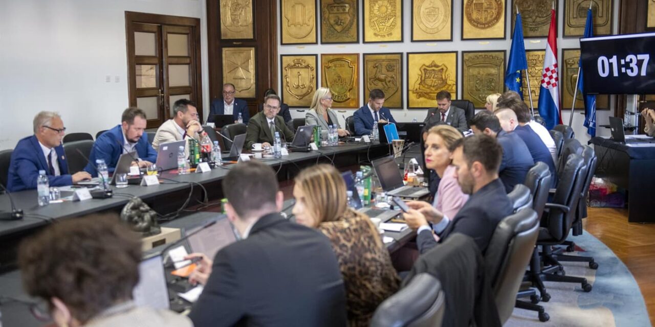 2025_10_09_sjednica-gv-019