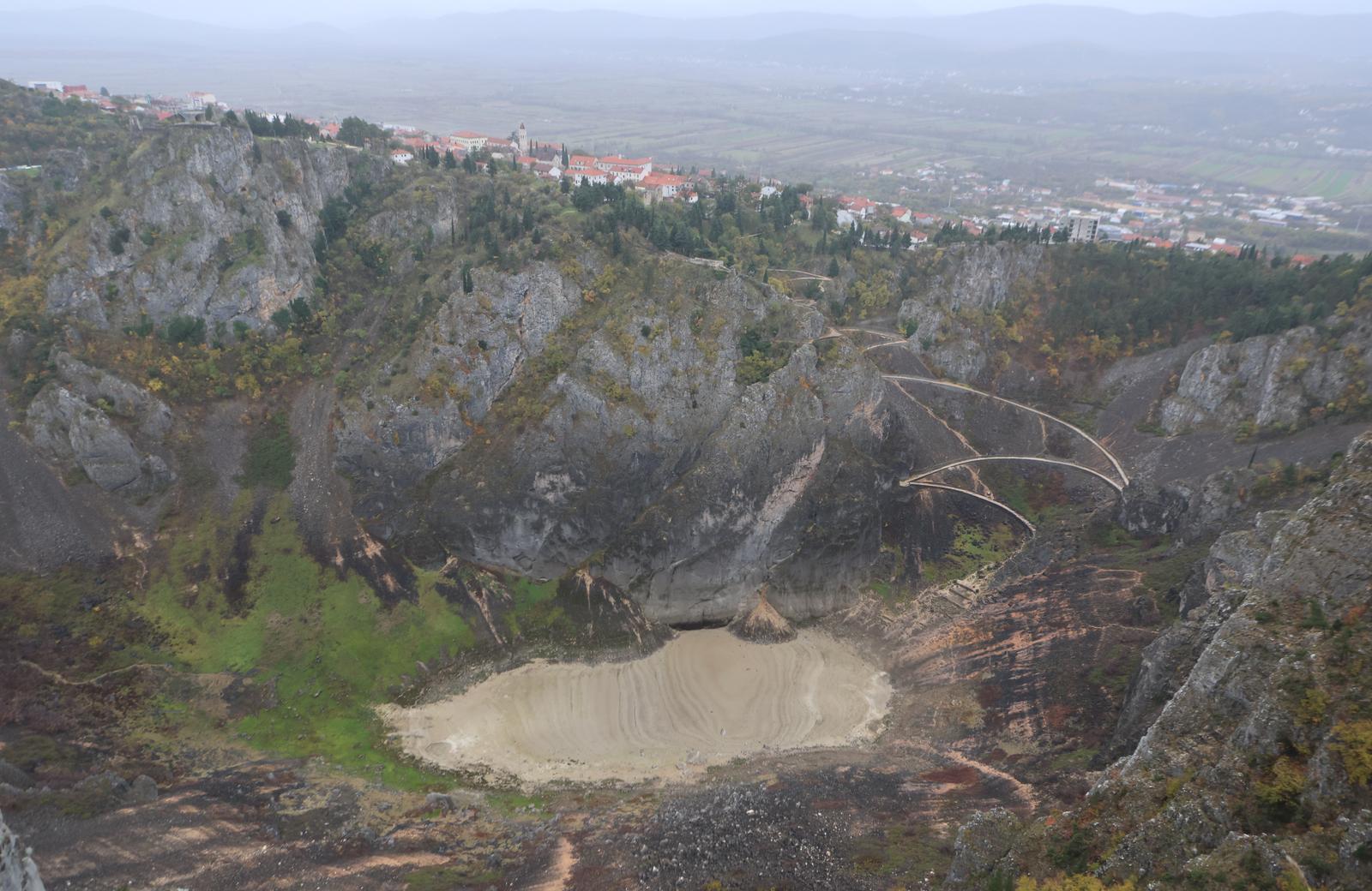 Imotski: Presušilo je  Modro jezero