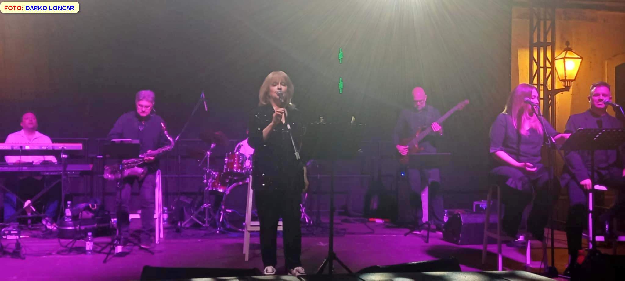 Jasna Zlokić koncert Makarska2 – najava 021 portal