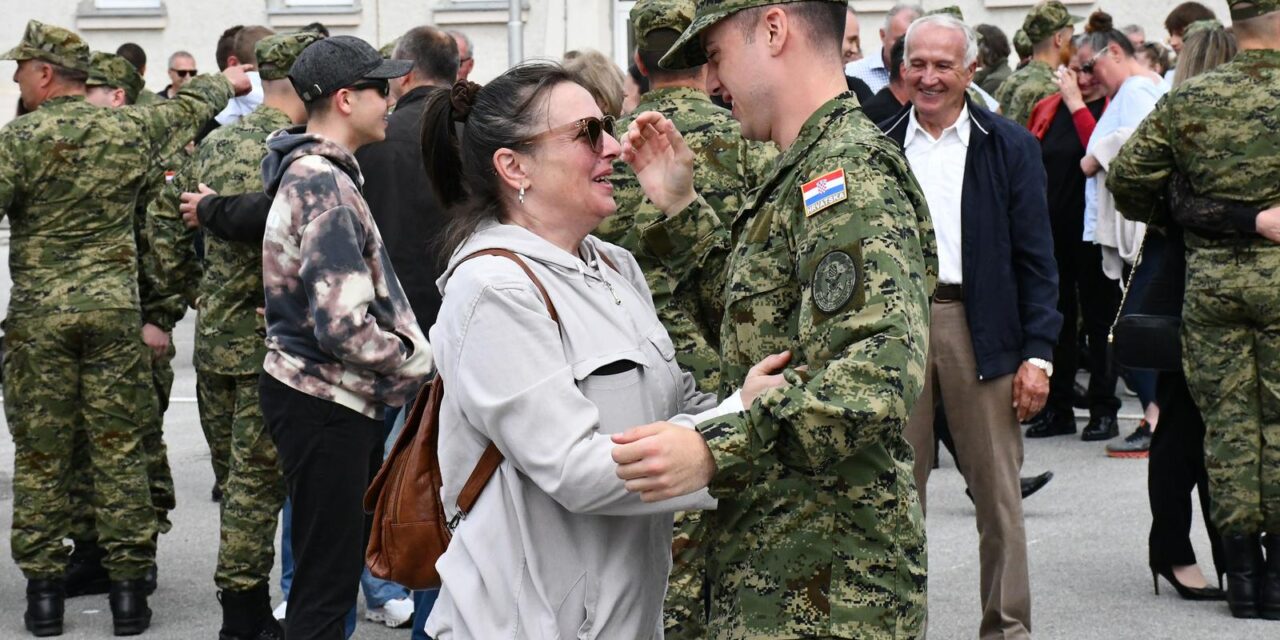 Požega: Svečana prisega 46. naraštaja ročnika u vojarni 123. brigade Hrvatske vojske