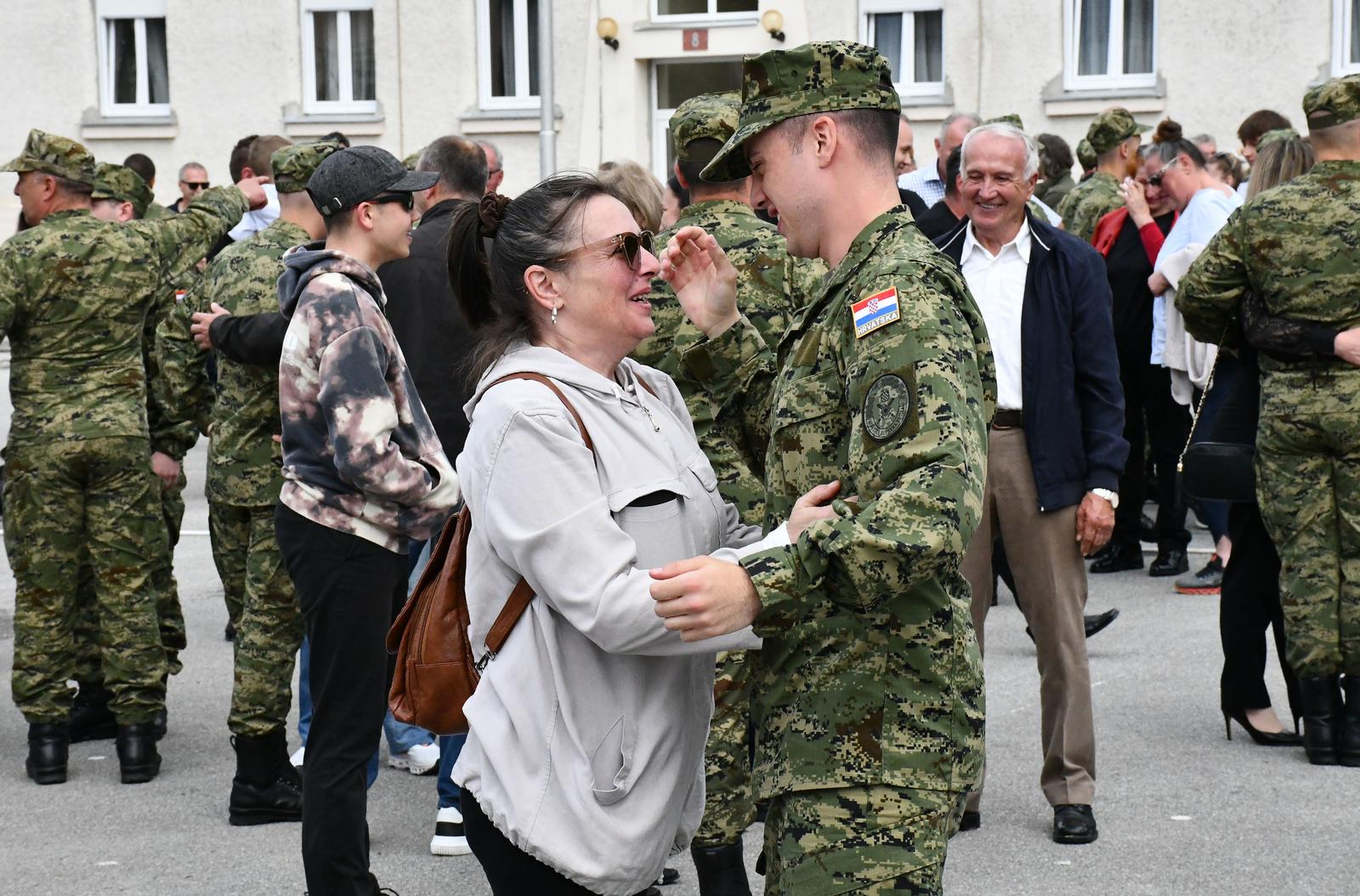 Požega: Svečana prisega 46. naraštaja ročnika u vojarni 123. brigade Hrvatske vojske