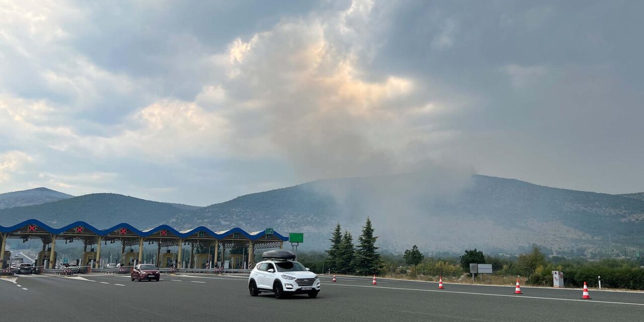 Dugopolje: Nekoliko požara izbilo iznad A1 nakon grmljavinskog nevremena