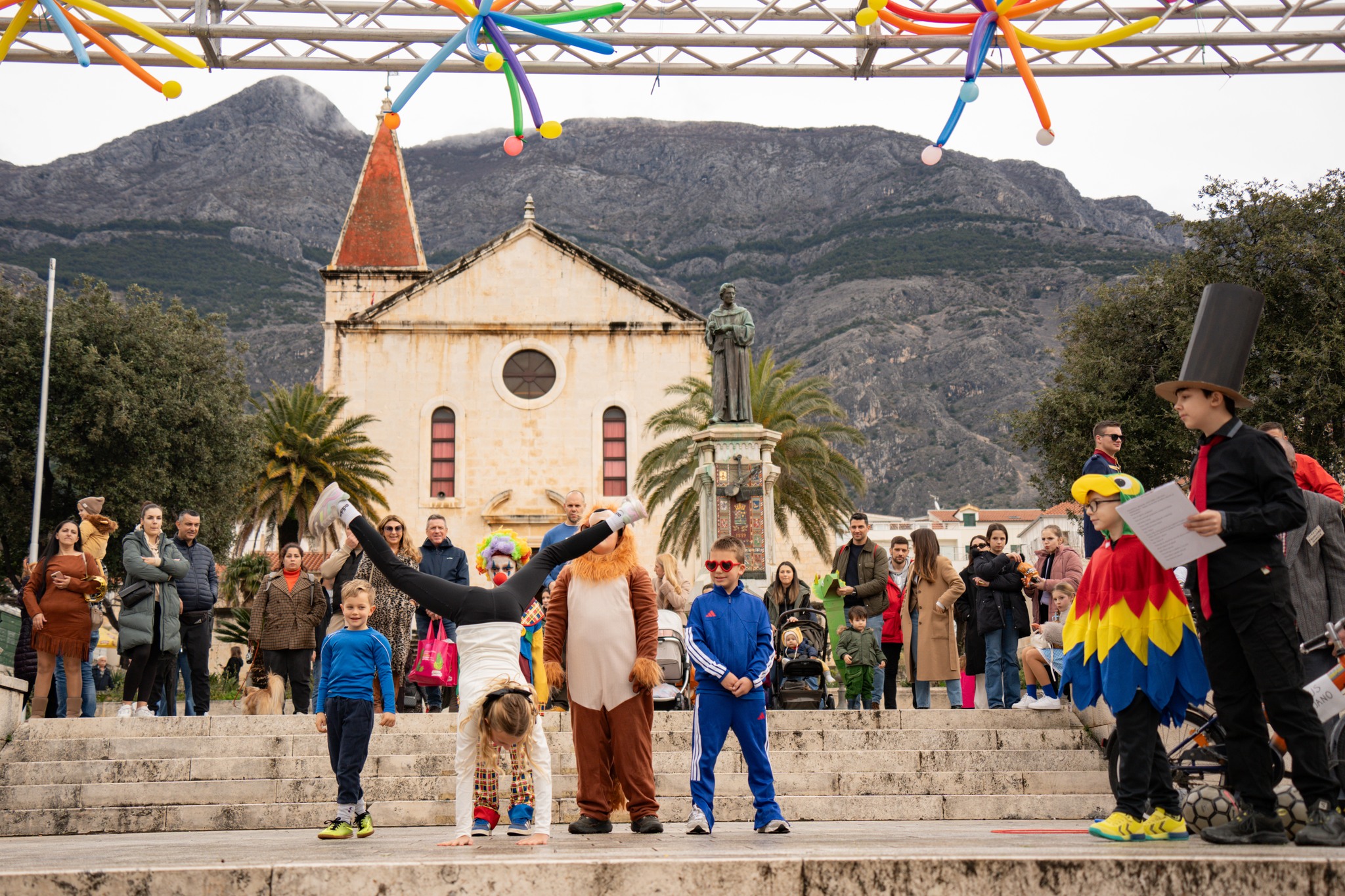 Maškare Makarska odgoda
